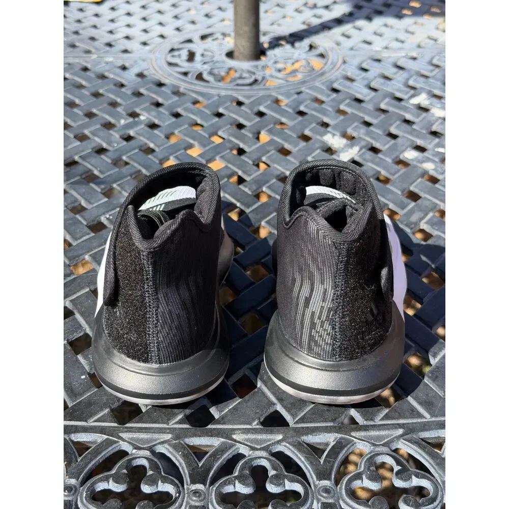 Adidas 2019 HARDEN CLU 600001 Black White Court Shoes Sneaker Mens Size 5 NWOT